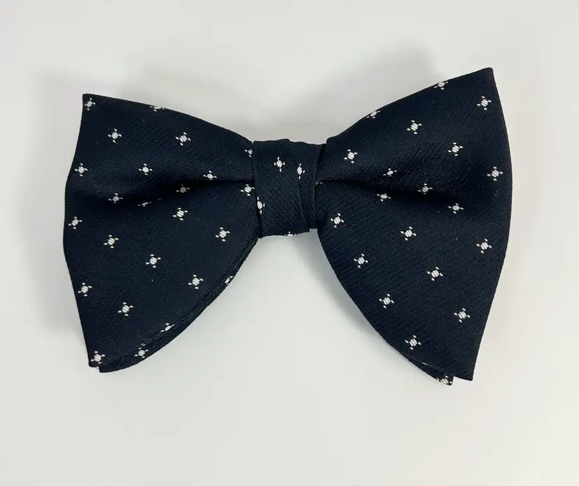 Vintage Snap Closure Navy Blue with Dot Design Bow Tie