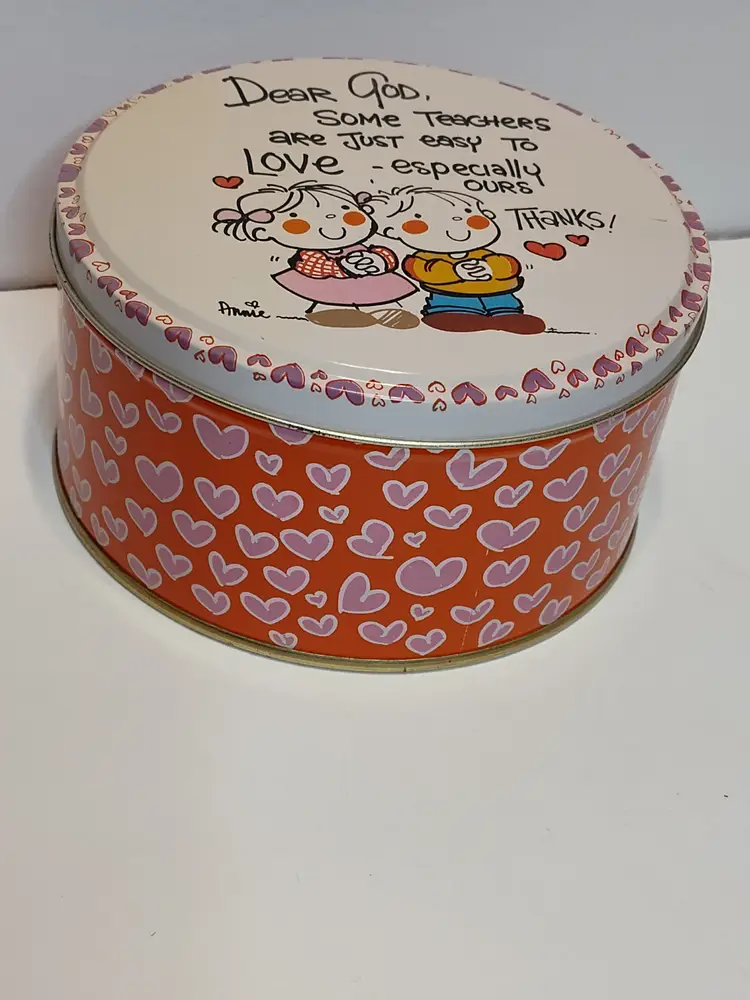 Vintage Valentine's Tin