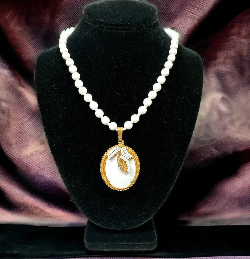 Miriam Haskell White Milk Glass Beaded Pendant Necklace Vintage Estate Signed