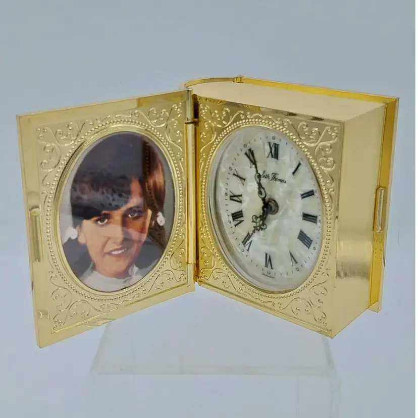 Vintage Seth Thomas, Germany, Book Shaped Mechanical Travel Alarm Clock / Photo Frame, Looks NEW!