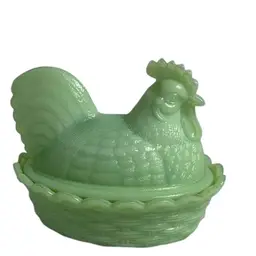 Fenton ROOSTER On Nest Jadeite Green Candy/Trinket Dish With Lid Split Tail
4-3/4” T x 5-1/4” L x 4”W