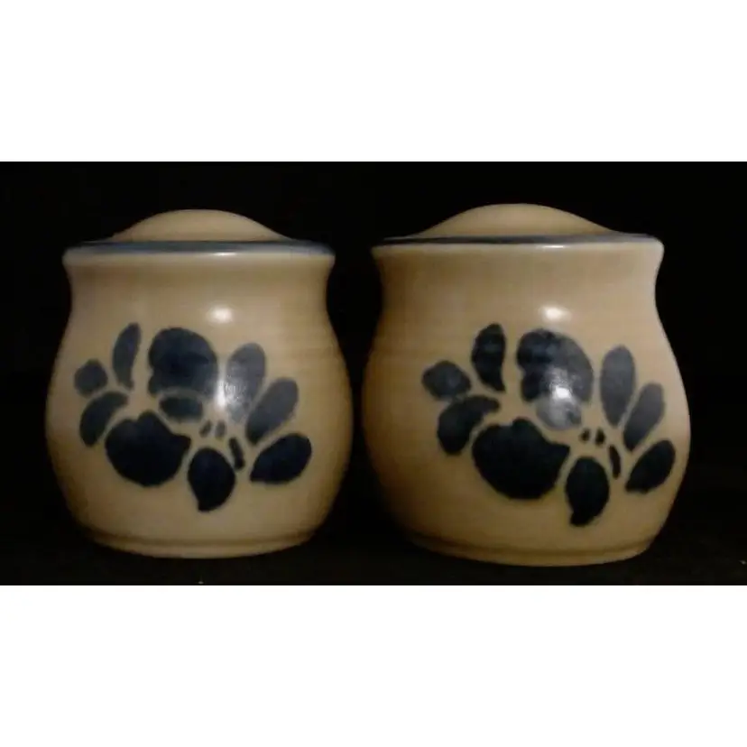 Vintage Pfaltzgraff Beige Folk Art Pattern S&P (7-144)