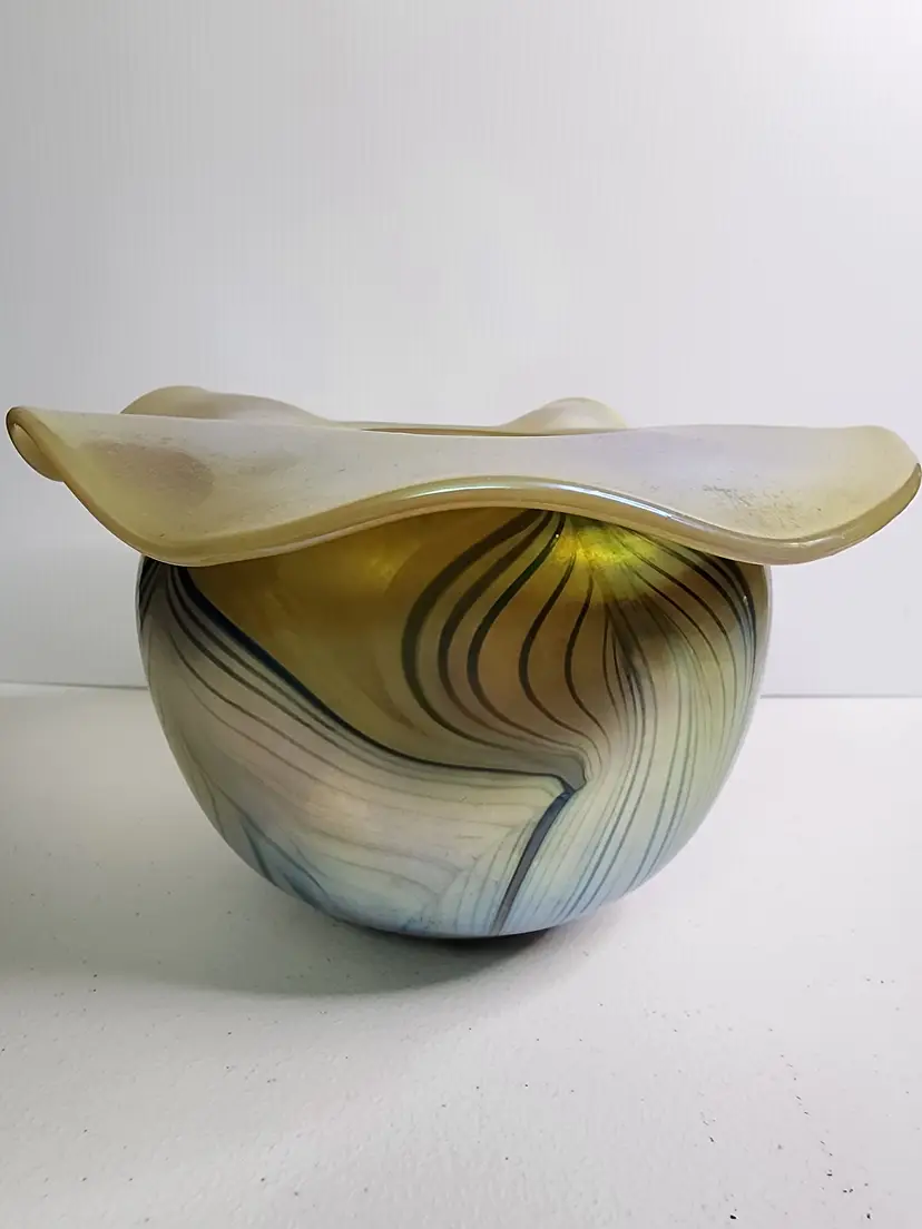 Pheonix Studios John Cook Signed Ruffled Luster Blue Pulled Feather Art Glass Vase