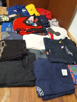 Lot of 19 T Shirts & Jerseys sports packman Tommy Fanatics some vtg good reseller lot #2