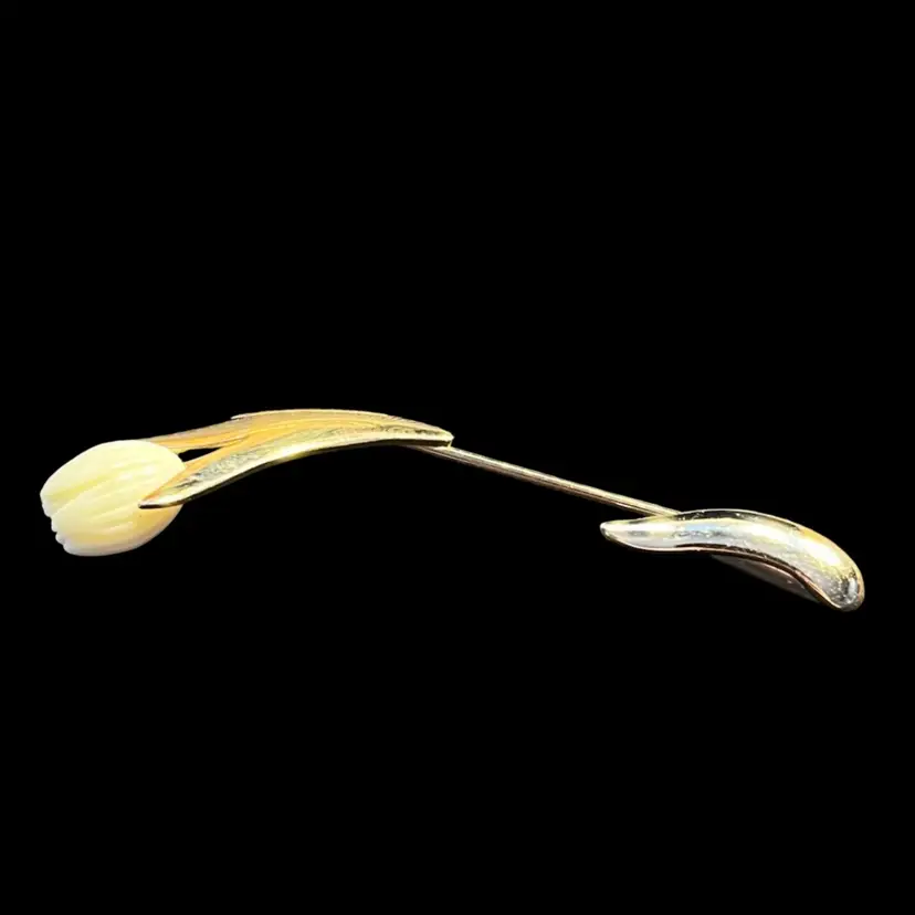 SALE! 60% off! Brooch Pin As Pictured Rose Bid