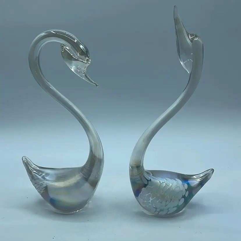 Art Glass Iridescent, Swans Set Of 1-9.5” 1-9”