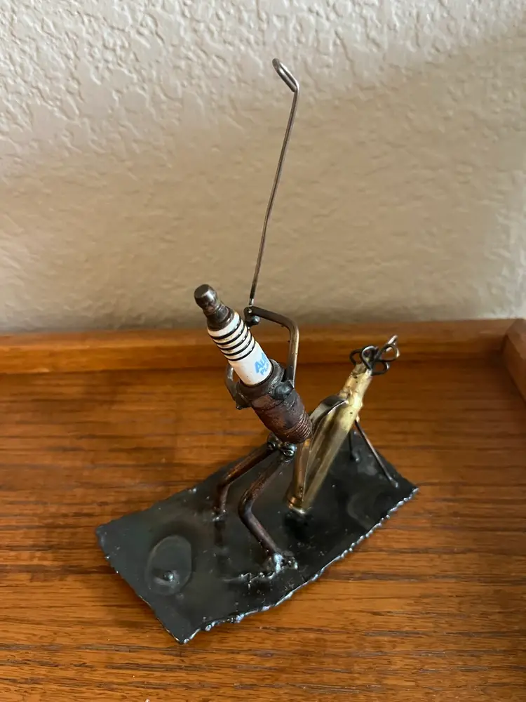 DICK COOLEY Metal ART SCULPTURE Spark Plug GOLFER GOLF Wisconsin ARTIST Signed