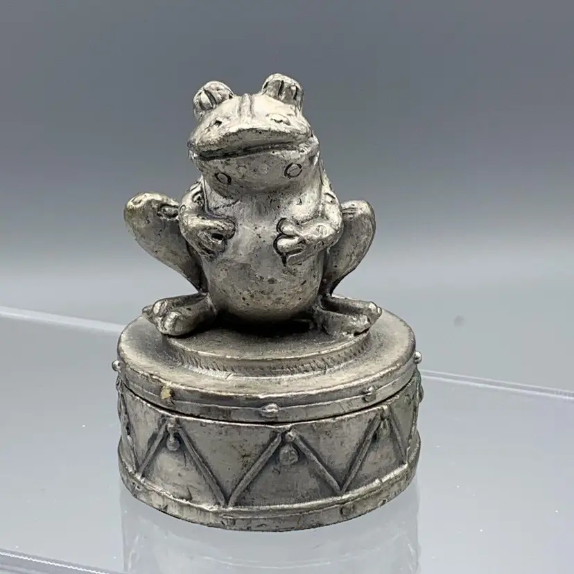 Vintage Pewter Frog Trinket Box Red Felt Liner Ring Box Tooth Fairy Pill Box