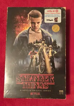 Stranger Things Season 1 4-Disc DVD/Blu-Ray + Poster Box Set - New and Sealed