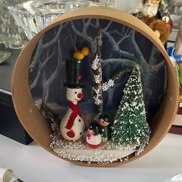 Vintage Christmas Diorama 
Handmade snowman carolers bird