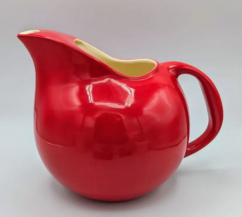 Kool-Aid Ball Styled Red Ceramic Beverage Jug Pitcher with Ice Guard Spout Large 6 Pint Pitcher