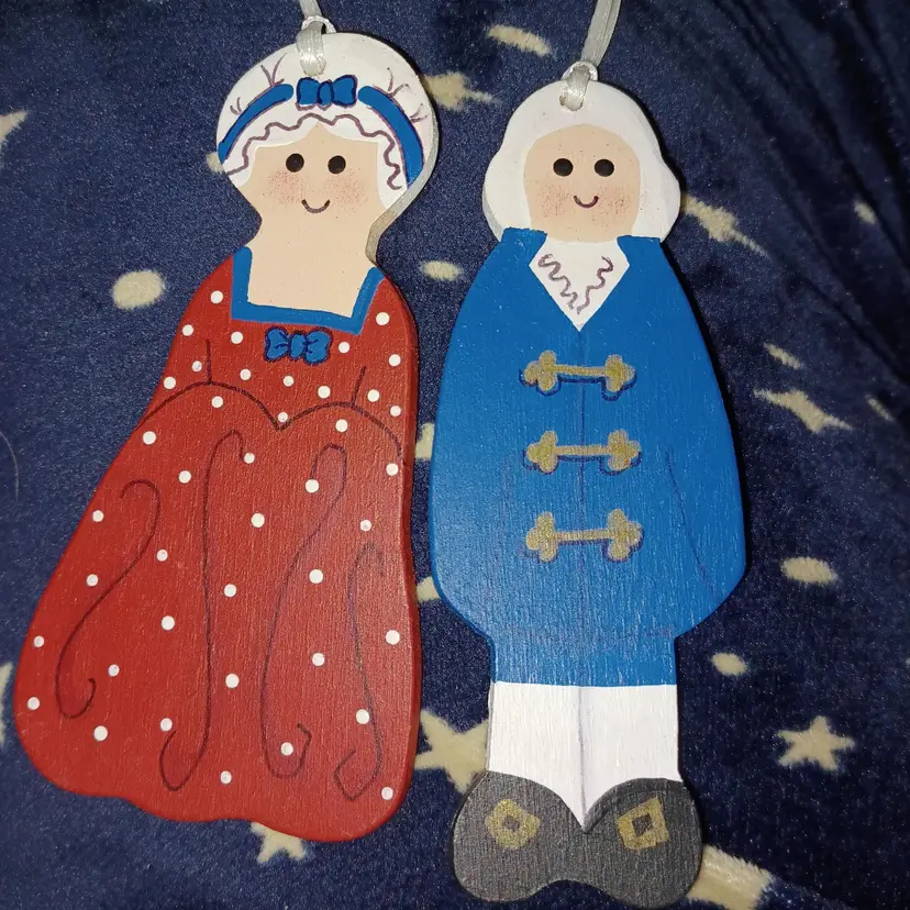 Mount Vernon hand-painted George Washington & Mrs Washington Flatwood ornaments