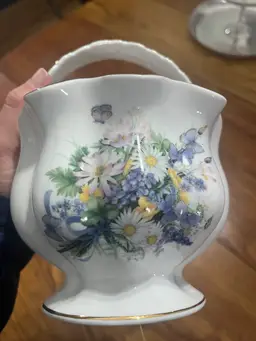 #01 Madison & Max Daisy Blue Butterfly Collection Porcelain Basket