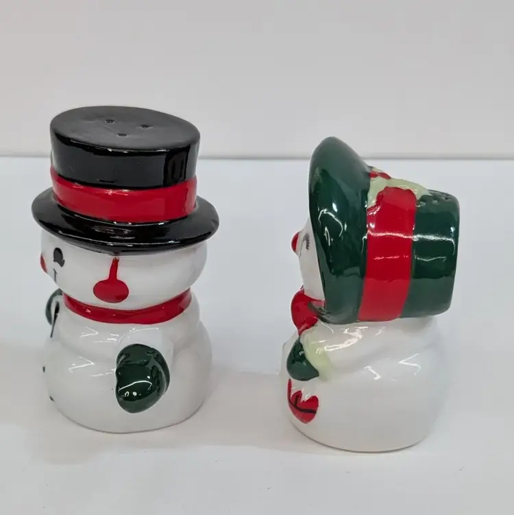 Vintage Hallmark Snowmen Salt & Pepper Shakers Happy and Merry Christmas Ceramic