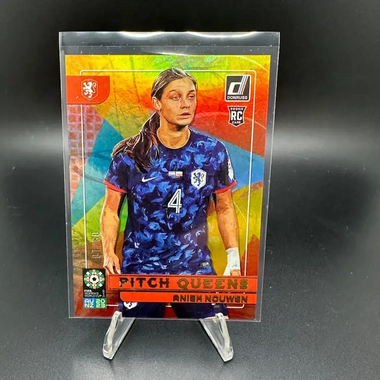 Aniek Nouwen RC 2023 Donruss Women’s World Cup Pitch Queens /10 Netherlands
