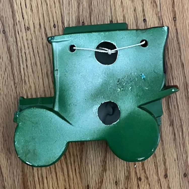 1960s Ceramic Vintage Car Wall Hanging 5.5" tall x 6.5" wide 2.5" wide