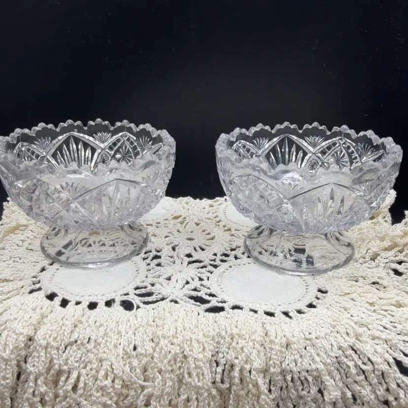 🐞 Vtg Imperial Glass Fancy Flowers #737 Clear Sawtooth Footed Dish- Set of 2 (ABP)
3 1/4x2”