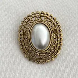 Vintage Gold Tone Costume Faux Pearl