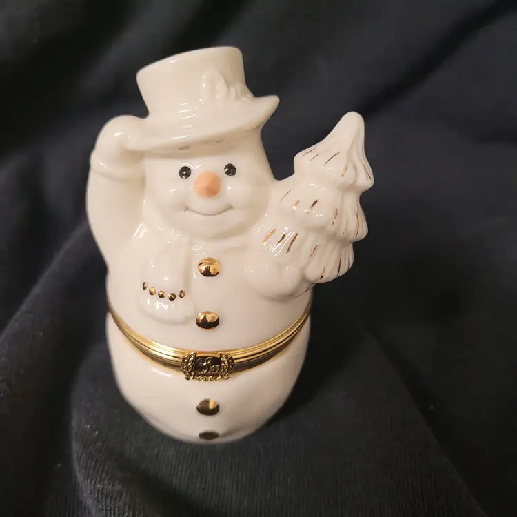 Lenox Treasures The Snowman's Surprise Box Trinket Holder