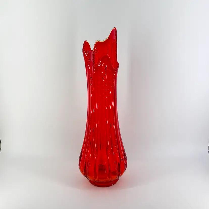 Vtg LE Smith Red Amberina UV Reactive 19.5" Fat Bottom Swung Glass Vase