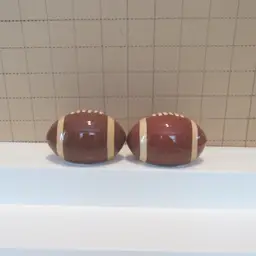 It's Game Day FootballsSalt & Pepper Shaker Set Still in package