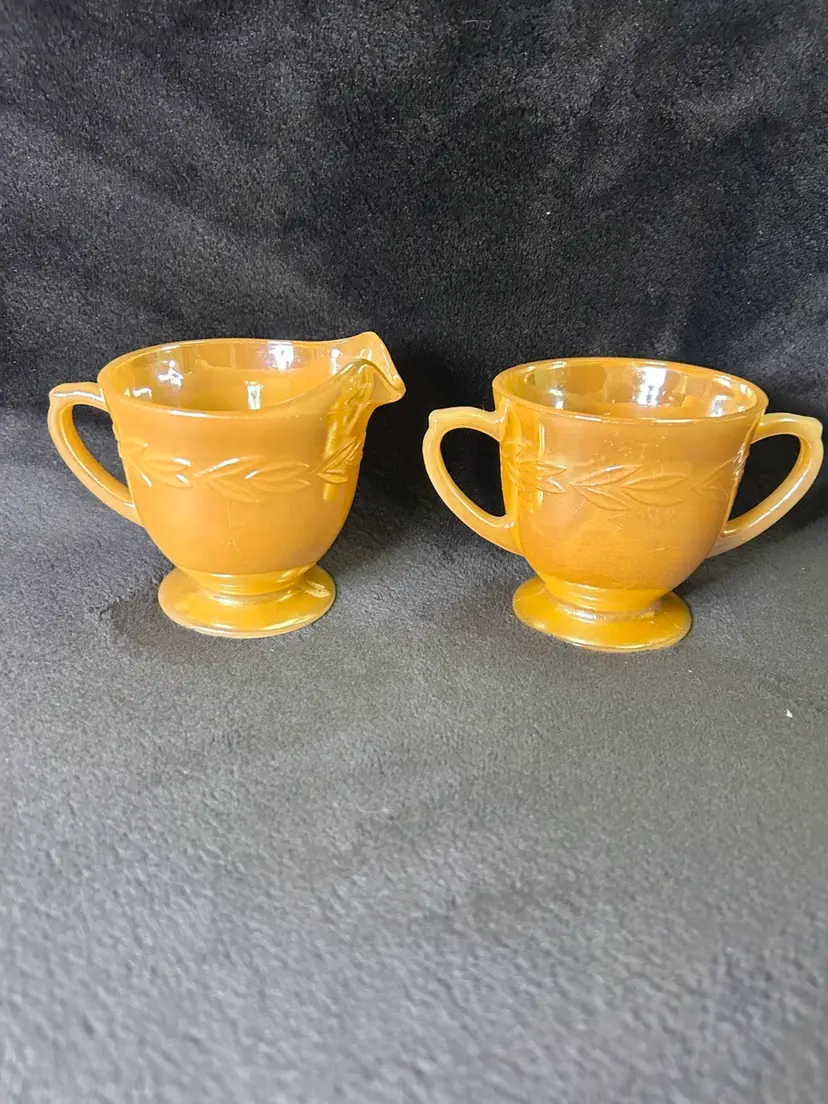 Vintage Fire King Peach Luster Laurel Leaf Design Sugar And Creamer Set