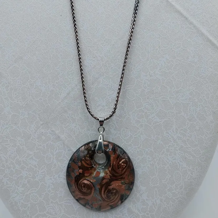 Art Glass Jewelry Pendant on 14 gram Italian 925 Silver Chain!! Scarce FLAT WHEAT LINK Chain!