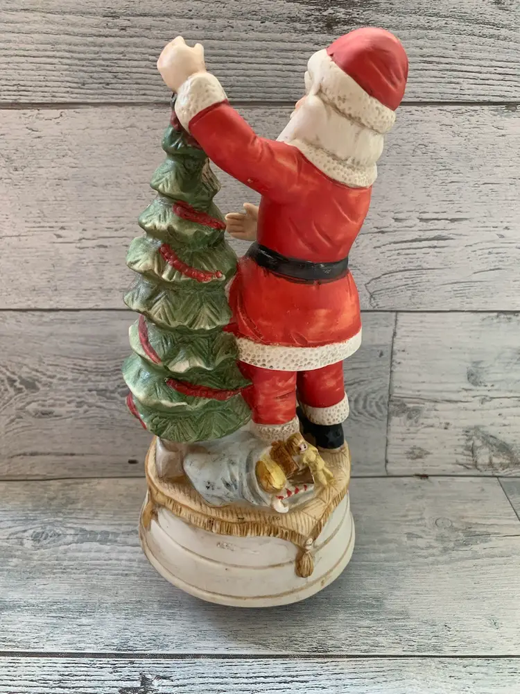 Christmas Santa W/Tree Musical & Turns Figurine