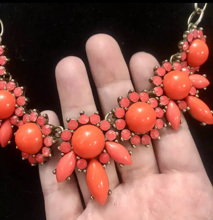 J.Crew Brulee Candy Coral Gemstone Statement Necklace Stunning EUC