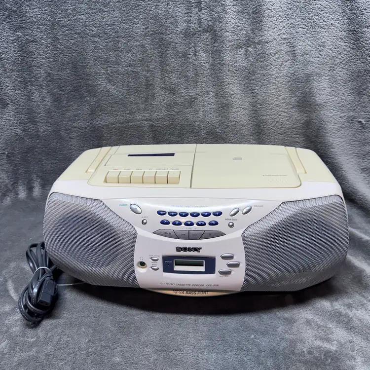 Vintage Sony CFD-S26 AM/FM Radio CD Cassette Recorder Boombox Mega Bass-Works