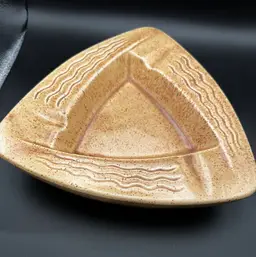 Vintage Mid Century Modern/MCM Tan Speckled Glaze Ceramic Ashtray Pottery