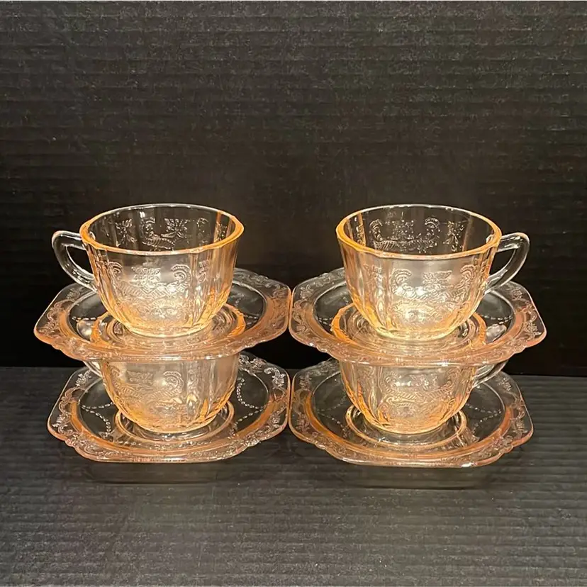 Set Of 4 Vintage Federal Glass Madrid Pink Depression Cups & Saucers