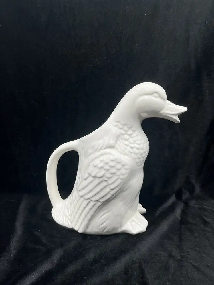 Vintage White Ceramic Figural Duck Bird Country Farmhouse Water Pitcher Vase