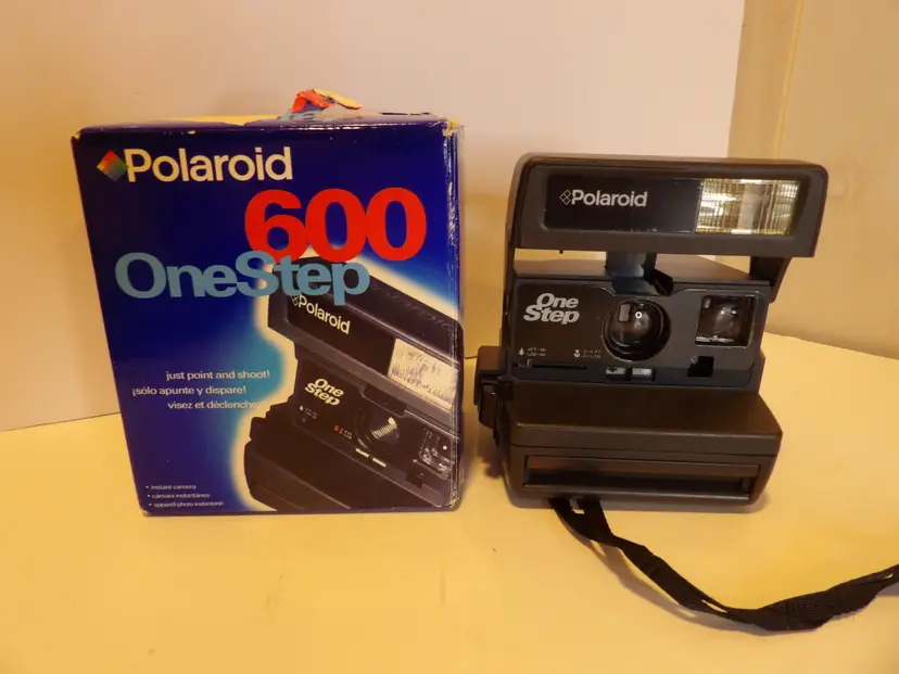 * Vintage Polaroid One Step Flash 600 Instant Camera w Strap & Box Tested