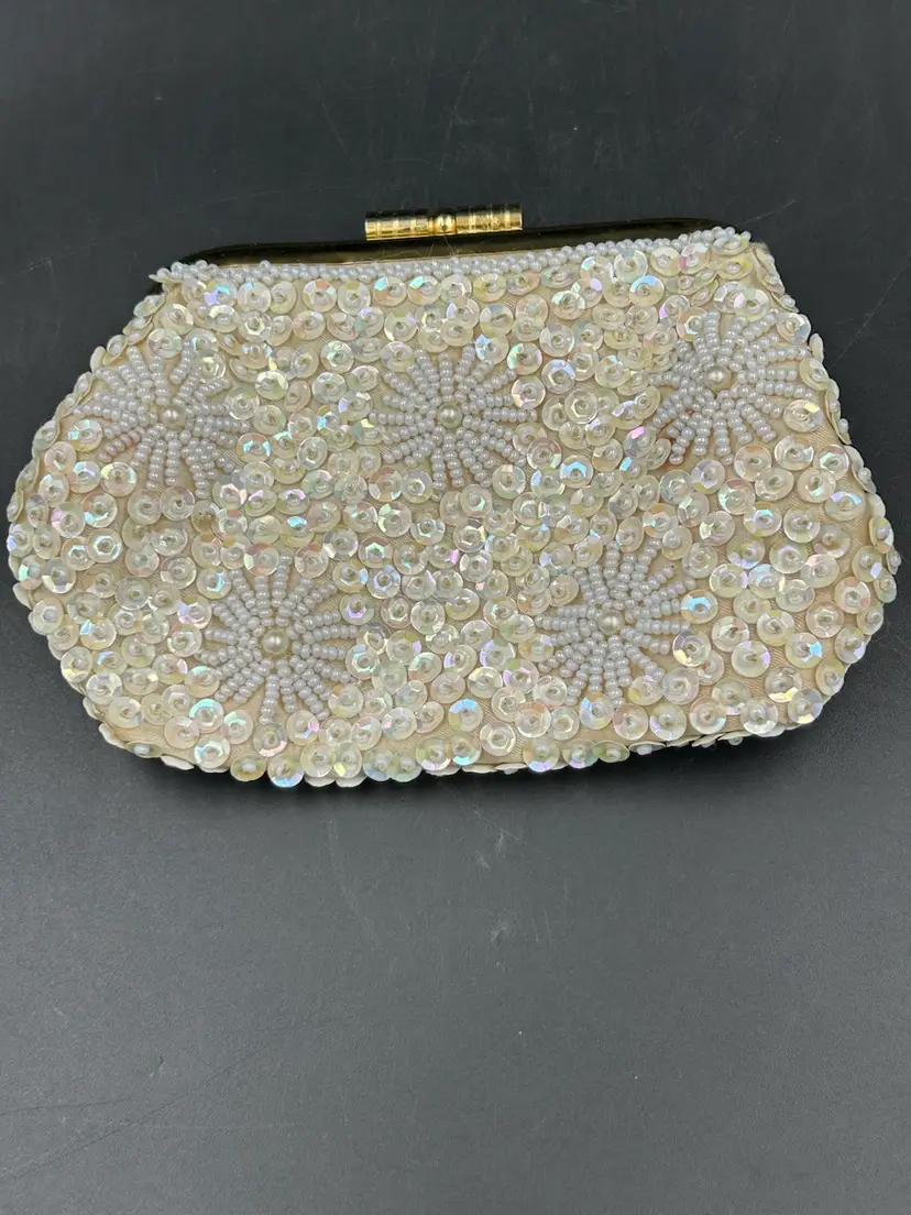 Vintage Ivory Seed Bead And Sequin Coin/Clutch Purse, Gold Frame Snap Closure Hong Kong