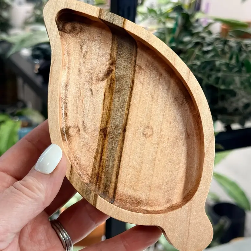 Ambrosia Hardwood Leaf Dish