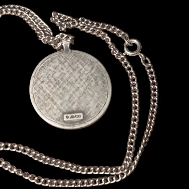 1979 Avon Bengal Tiger Pendant 18 Inch Chain