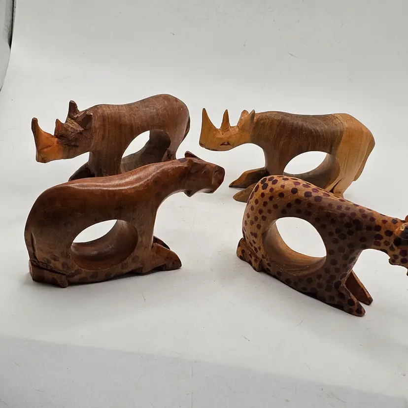 Handcarved Wooden Napkin rings African cheetah rhinos set of 4