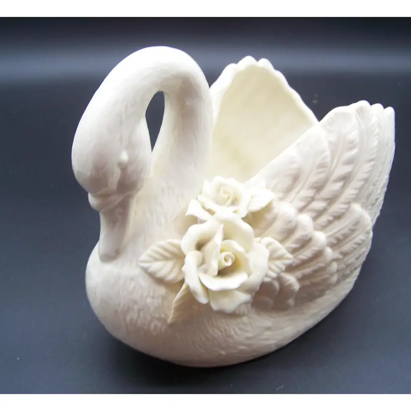 Vintage Ceramic Swan Basket/Bowl with 3D Roses