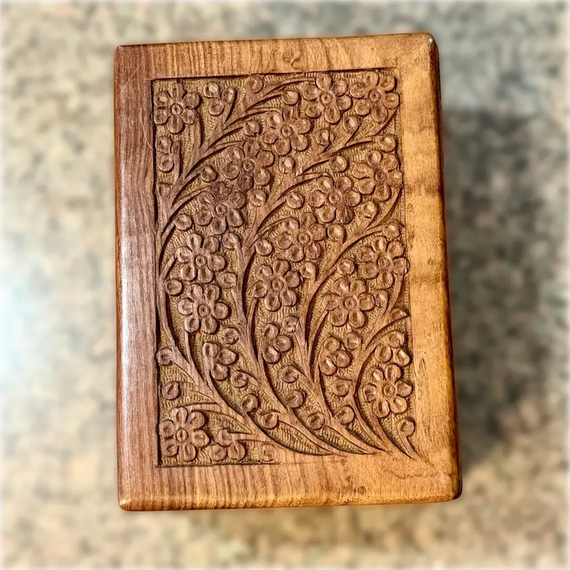 Vintage Tree of Life Hand Carved Wooden Keepsake Trinket Box Made in India