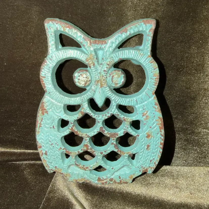 Distressed Teal Cast Iron Owl Decor