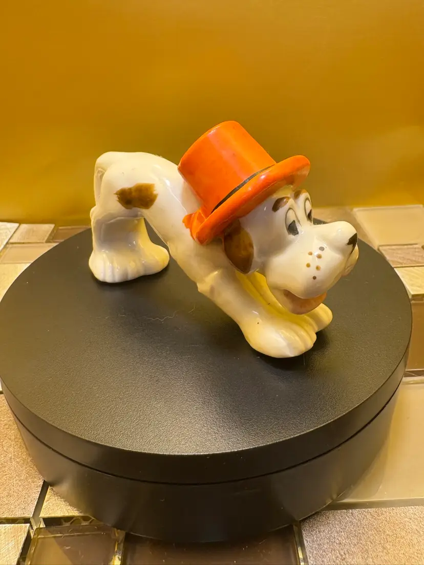 Vintage Occupied Japan Hound In A Hat Hillbilly Looking Hound Dog