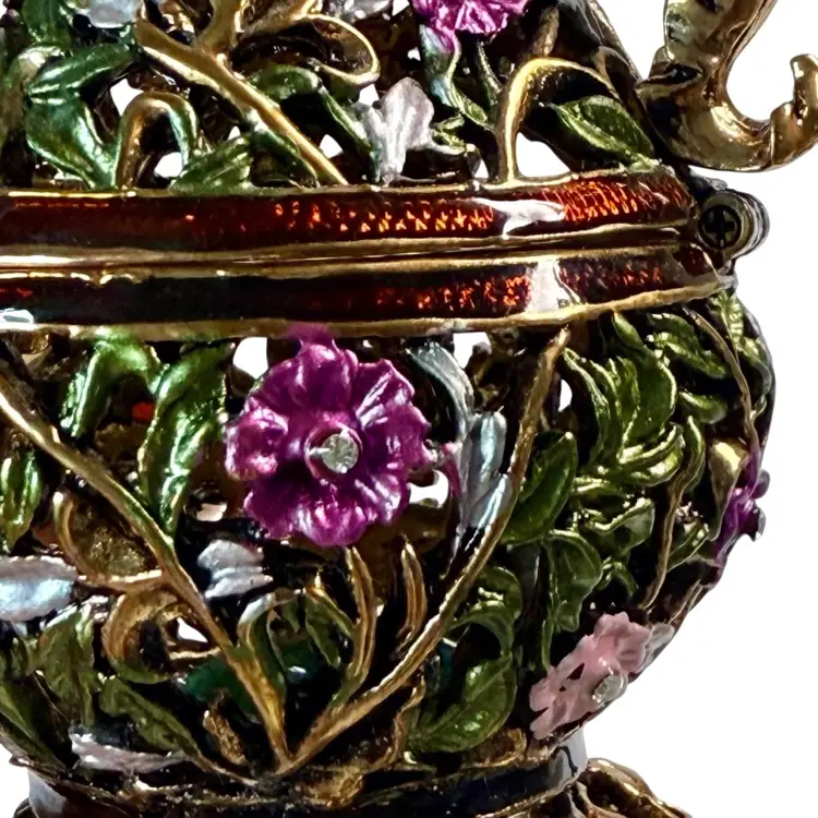 Coffee Pot Trinket Box Metal & Enamel Pink & Purple Floral with Rhinestone’s Hinged  Magnetic Closure 
3-1/2” T x 3” L x 1-3/4” W