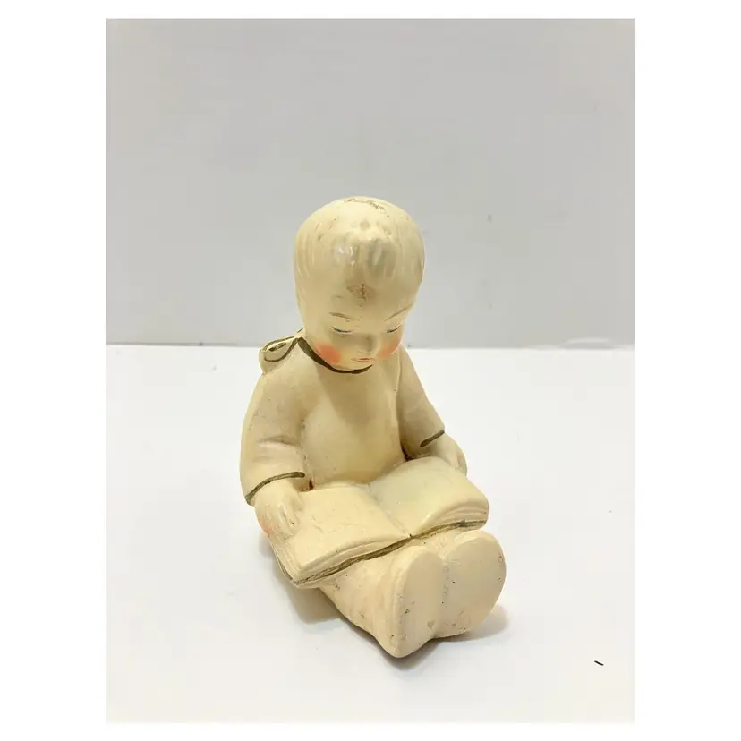 Coventry wear chalk wear figurine