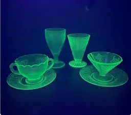 Six Piece Uranium Vaseline Green Depression Glass Lot