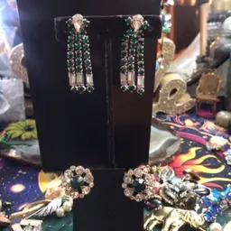 #22 - Vamp Peacock Listing