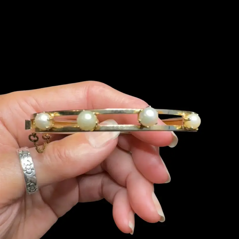 Vintage GoldTone Bangle Genuine Pearls 2.5” Inner Diameter