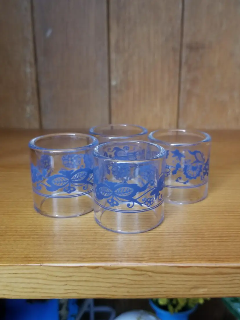 #263 Old Town Blue (Corelle) Pattern Glass Napkin Rings - Set of 4 by Corning