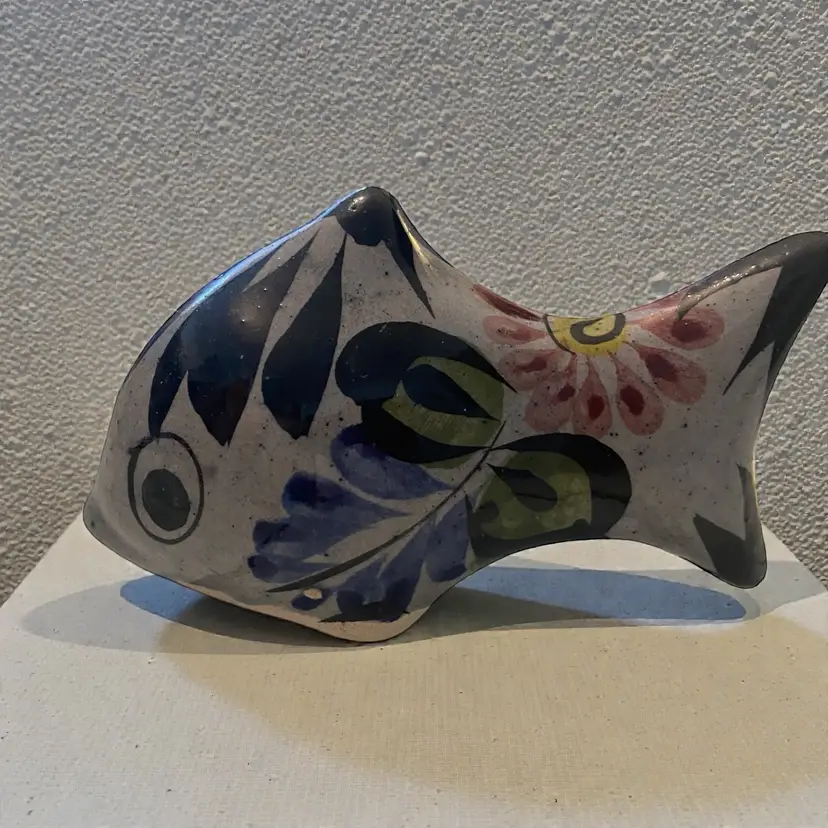 hand-painted Mexican Tonala pottery fish figurine