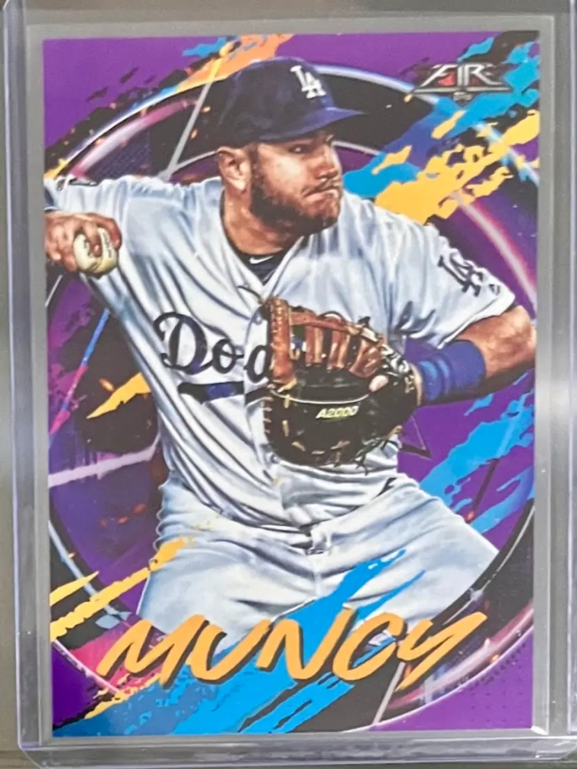 2020 Topps Fire Max Muncy Purple Parallel Serial #67/99 Los Angeles Dodgers